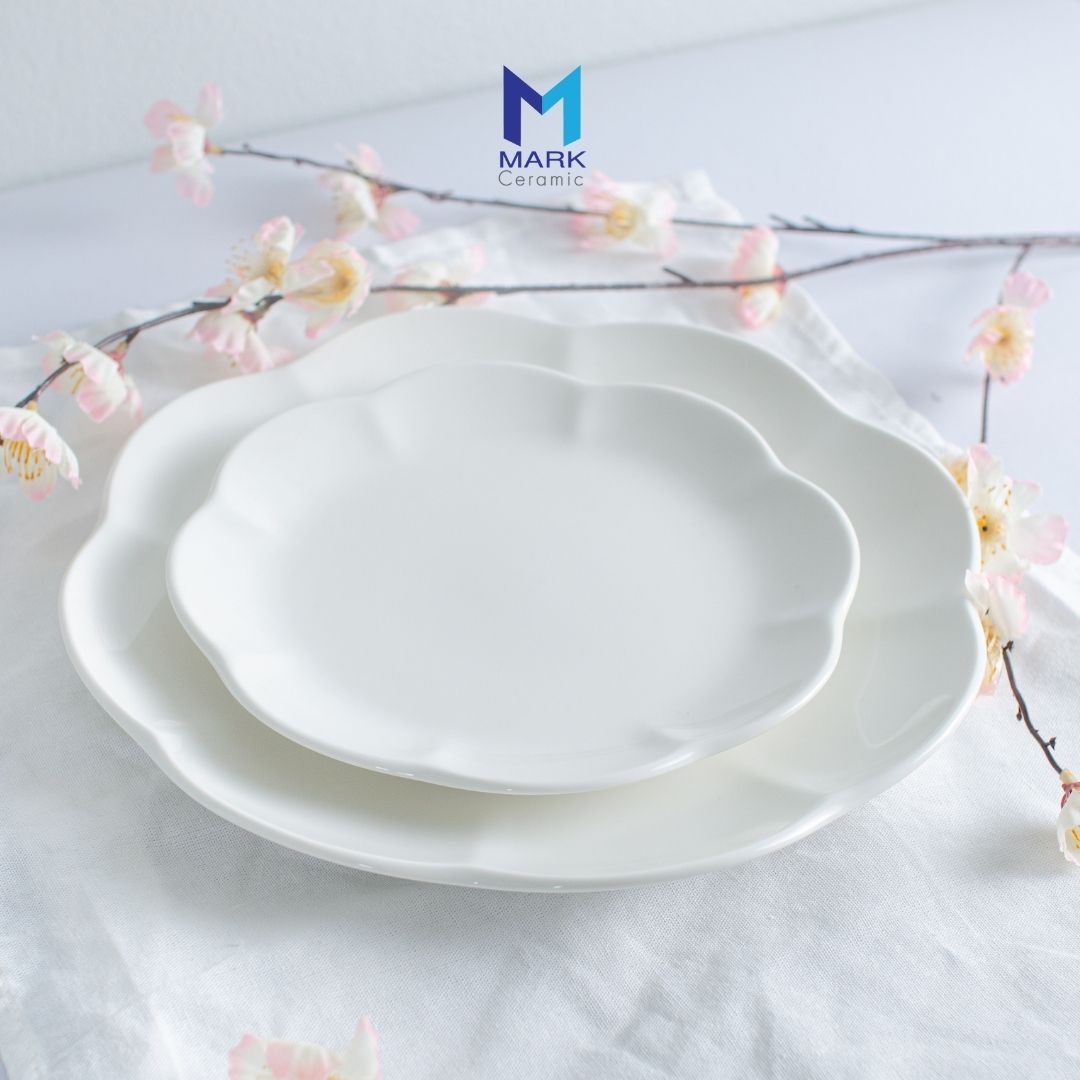 จานเซรามิคเซรามิค สีขาว รูปดอกซากุระ Sakura design